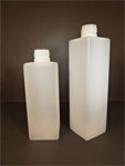 SQUARE heter denna flaska. Material HDPE. Art.249 = 200 ml.  Art.327 = 250 ml. Gänga 24/410. Finns även i PET.